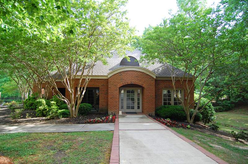 HOA community concrete cleaning